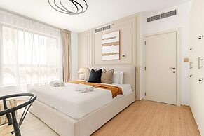 Silkhaus Elite 3BR Maid Room at Murjan in JBR