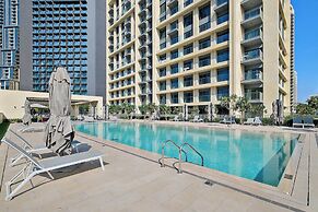 Silkhaus Luxurious 1BR Downtown Burj Royale