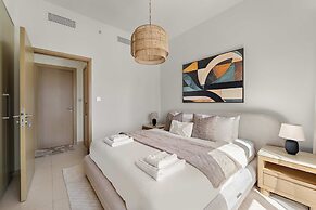 Silkhaus Luxurious 1BR Downtown Burj Royale