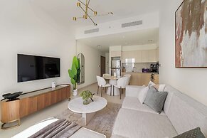 Silkhaus Luxurious 1BR Downtown Burj Royale
