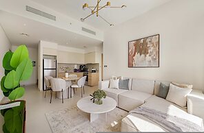 Silkhaus Luxurious 1BR Downtown Burj Royale