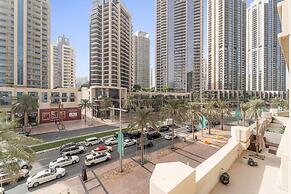 Silkhaus Modern Studio Emaar Tower Balcony