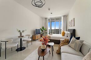 Silkhaus Holiday Studio Stay in Julphar Tower