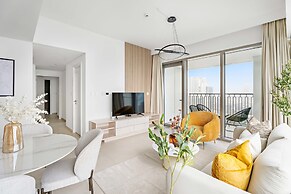 Silkhaus Stylish 2BR Downtown Views II Emaar