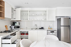 Silkhaus Stylish 2BR Downtown Views II Emaar