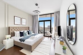 Silkhaus Studio in Silicon Oasis City View