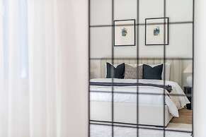 Silkhaus Luxurious 3BR Maid Dubai Marina