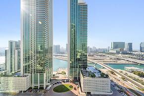 Silkhaus Chic 1bdr Burooj Views Ideal Location