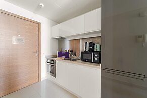 Silkhaus Chic Studio in Downtown at Claren Tower