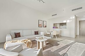 Silkhaus Premier 1BR Yas Golf Collection