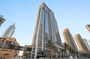 Silkhaus Modern 1 BDR Forte Tower Downtown