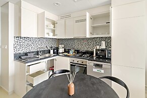 Silkhaus Stylish 2bdr in Aykon Tower