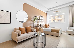 Silkhaus Stylish Studio ASB Tower Pool Gym