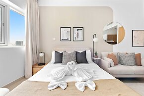 Silkhaus New Luxurious Studio Near Silicon Mall
