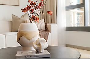 Silkhaus Elite 1bdr at 29 Boulevard Downtown