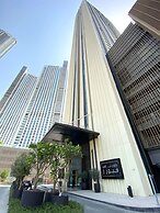 Silkhaus High Floor w View Downtown Views
