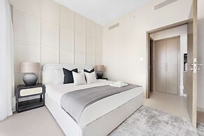 Silkhaus in Burj Royale Luxury 1bdr High Floor