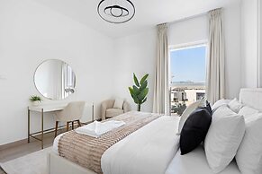 Silkhaus Unique Deal Modern 2bdr Canal View