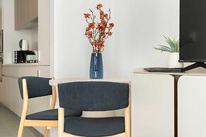 Silkhaus Chic Studio Sobha Hartland Kensington