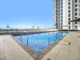 Silkhaus Modern 1bdr Canal Access Yas Island