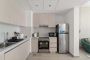 Silkhaus Modern 1bdr Canal Access Yas Island