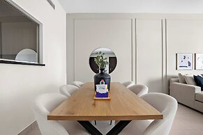 Silkhaus Large 2bdr in Najmat Near Reem Park