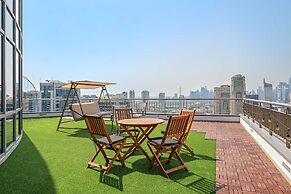 Silkhaus Large Studio Madison Res High Floor