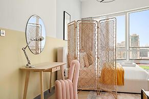 Silkhaus Large Studio Madison Res High Floor