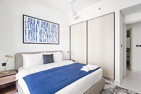 Silkhaus 1BR in Emaar Tower With Private Pool