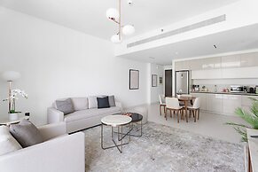 Silkhaus 1 BDR Sea View Retreat Private Beach
