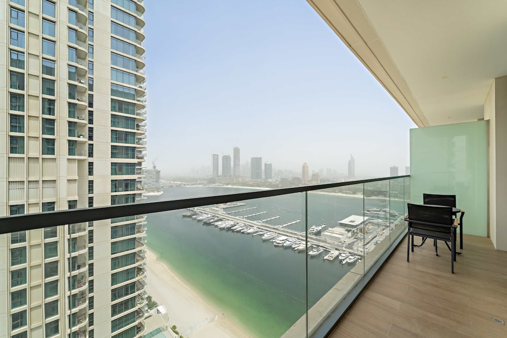 Silkhaus Emaar Beachfront Tower w Balcony