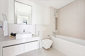Silkhaus Large 2BR Private Beach Marina Vista