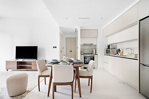 Silkhaus Tower With Private Beach Marina Vista