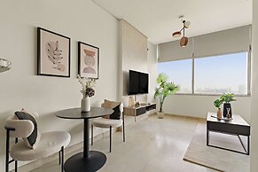 Silkhaus Modern Studio in Sky Gardens Tower Difc