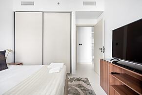 Silkhaus Sea View Marina Vista w Private Beach