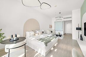Silkhaus Chic Studio With Pool and Gym