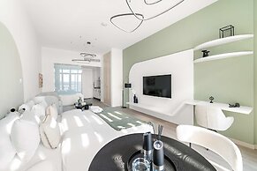 Silkhaus Chic Studio With Pool and Gym