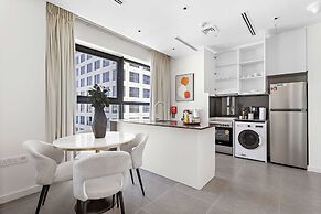 Silkhaus Chic Studio Pixel Tower Private Beach