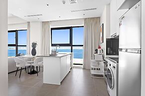 Silkhaus Chic Studio Pixel Tower Private Beach