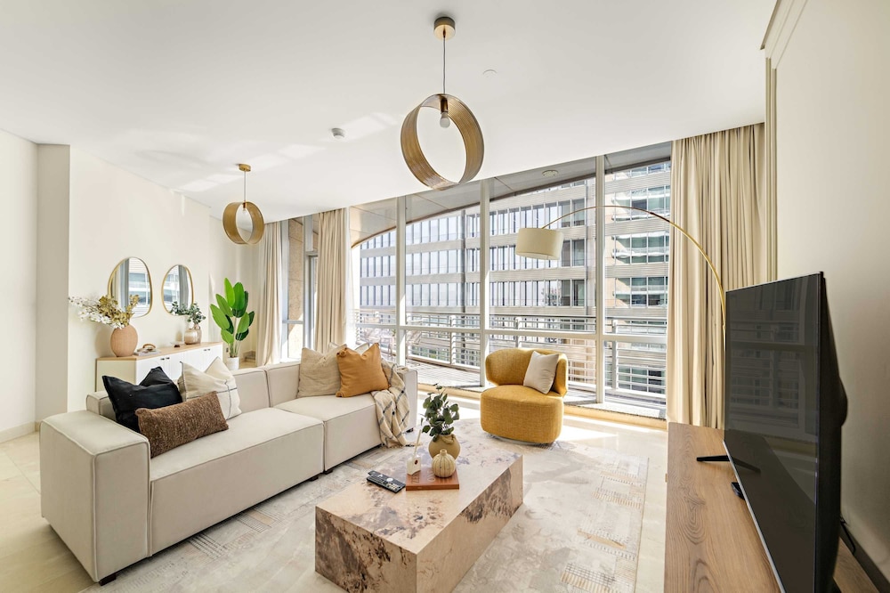 Silkhaus Cityscape 2BR in Difc Prime Location
