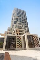 Silkhaus Chic Studio Private Beach Pixel Tower