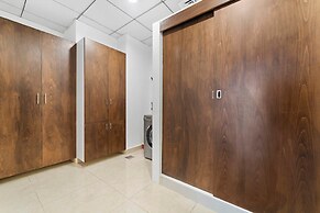 Silkhaus 1BR BIG Studio Space Pantheon Blvd