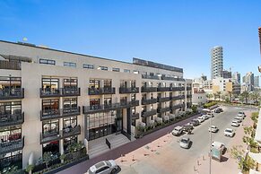 Silkhaus 1BR BIG Studio Space Pantheon Blvd