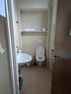 CORTE MENEGHINA -SHORT STAYS