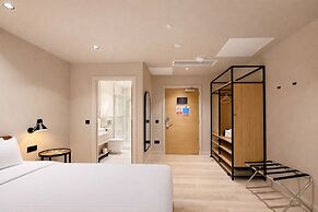 VCity Suites at Teachers