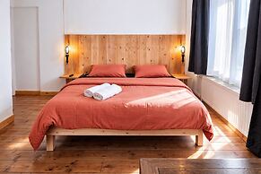La Maison Fives