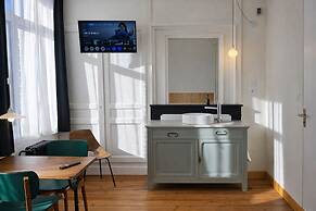 La Maison Fives