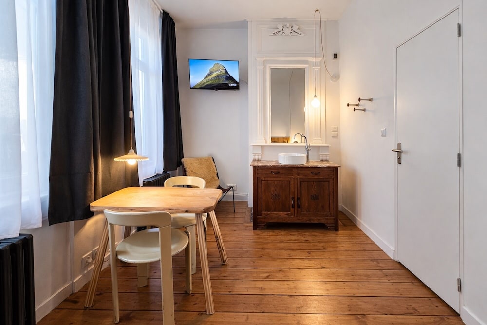 La Maison Fives