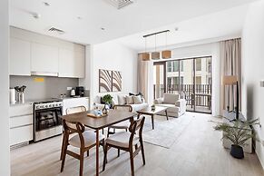 Silkhaus Stylish 1bdr With Pool Balcony Dubai Creek Harbour