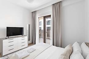 Silkhaus Stylish 1bdr With Pool Balcony Dubai Creek Harbour
